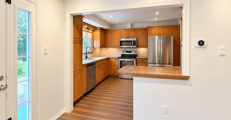Upper-2201 Bridge Road, Oakville, ON, L6L 2G4 - 4
