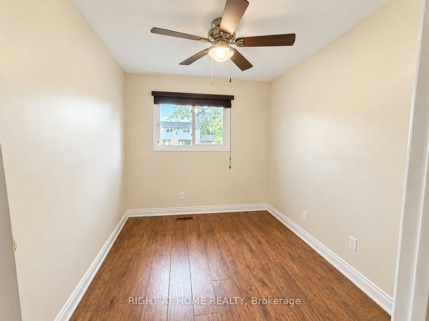 Upper-2201 Bridge Road, Oakville, ON, L6L 2G4 - 8