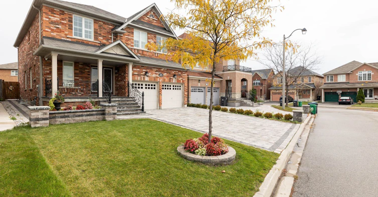 Upper-89 Bayhampton Drive, Brampton, ON, L6P 3A8