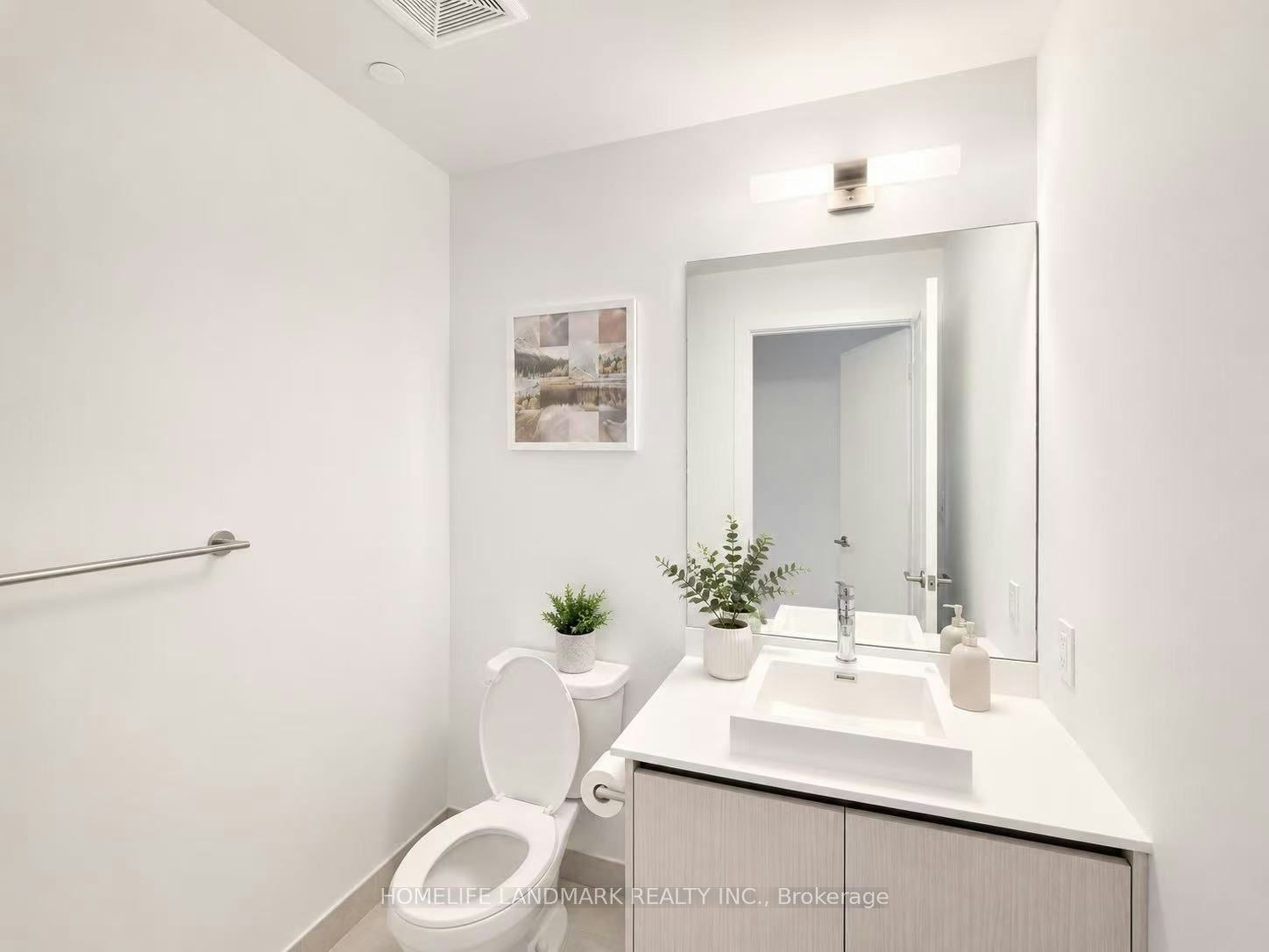 125-251 Manitoba Street, Toronto, ON, M8Y 0C7 - 3