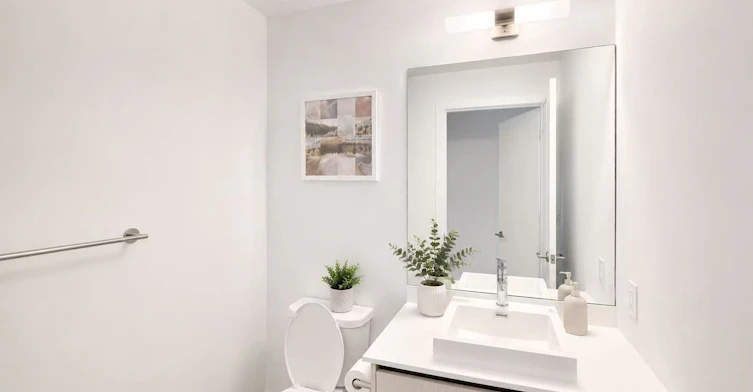 125-251 Manitoba Street, Toronto, ON, M8Y 0C7 - 3
