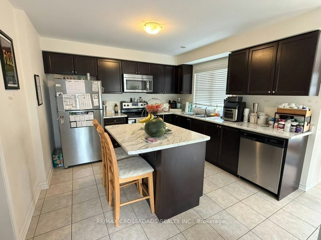 205 Remembrance Road, Brampton, ON, L7A 4P3 - 3