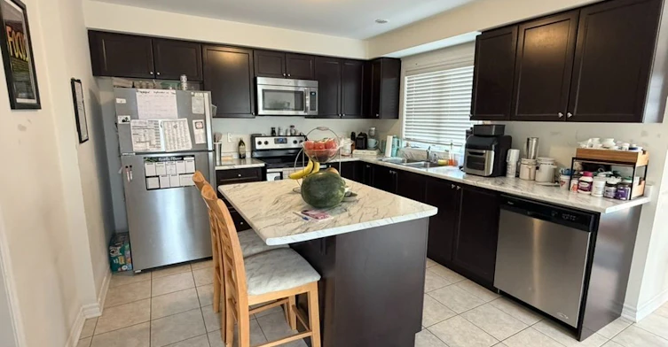 205 Remembrance Road, Brampton, ON, L7A 4P3 - 3