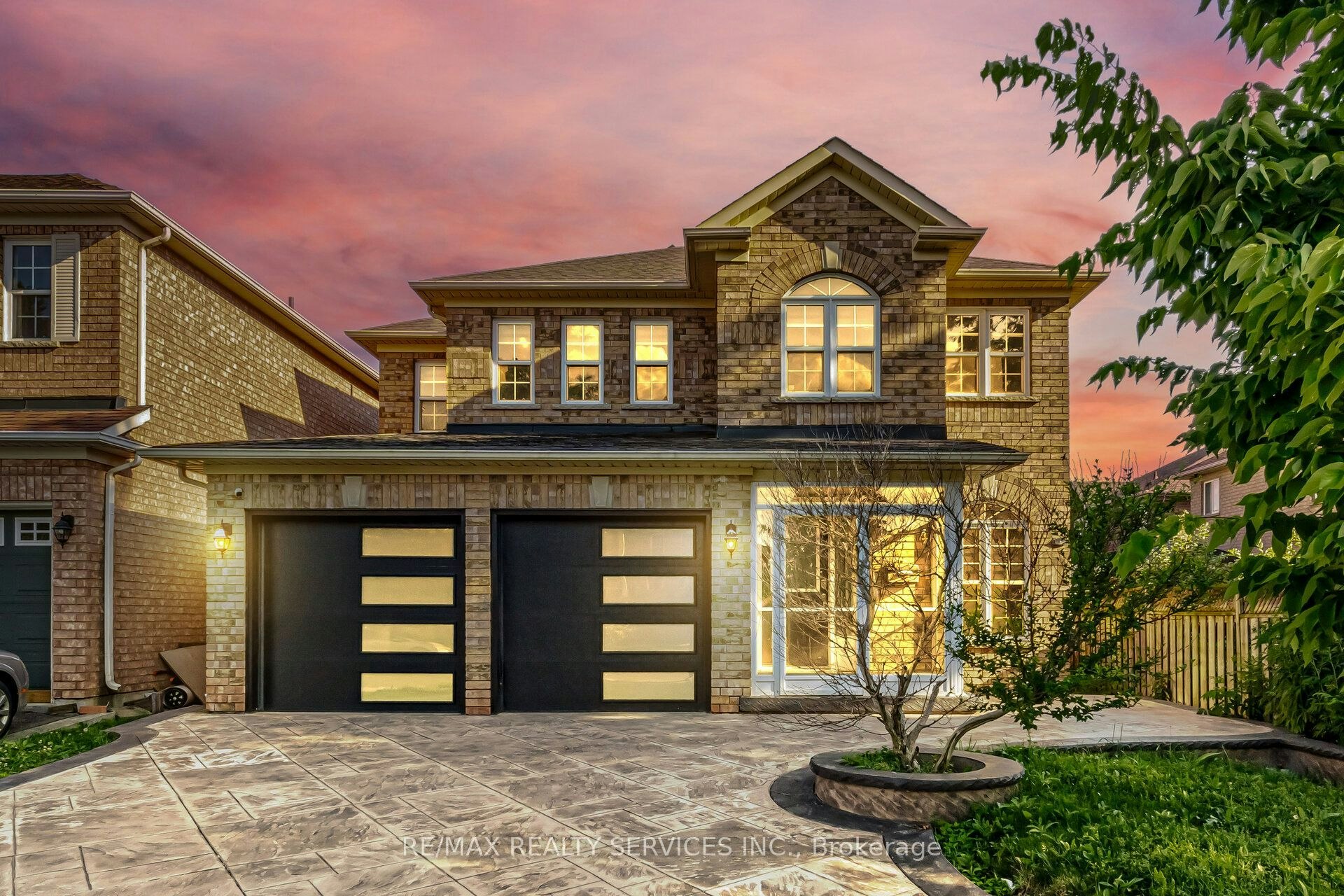 4 Sunnybrook Crescent, Brampton, ON, L7A 1Y2