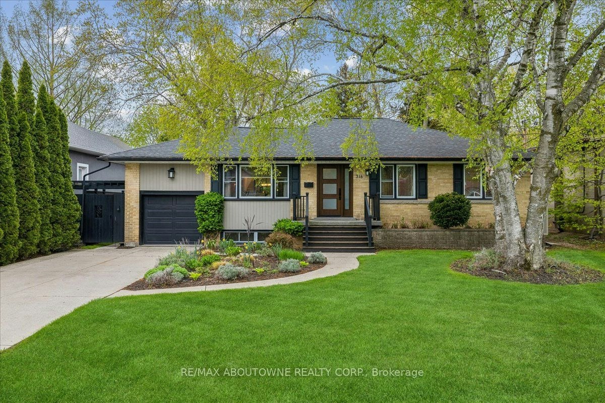 316 River Side Drive, Oakville, ON, L6K 3N4