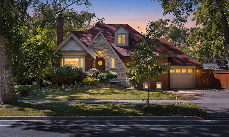 1048 Royal York Road