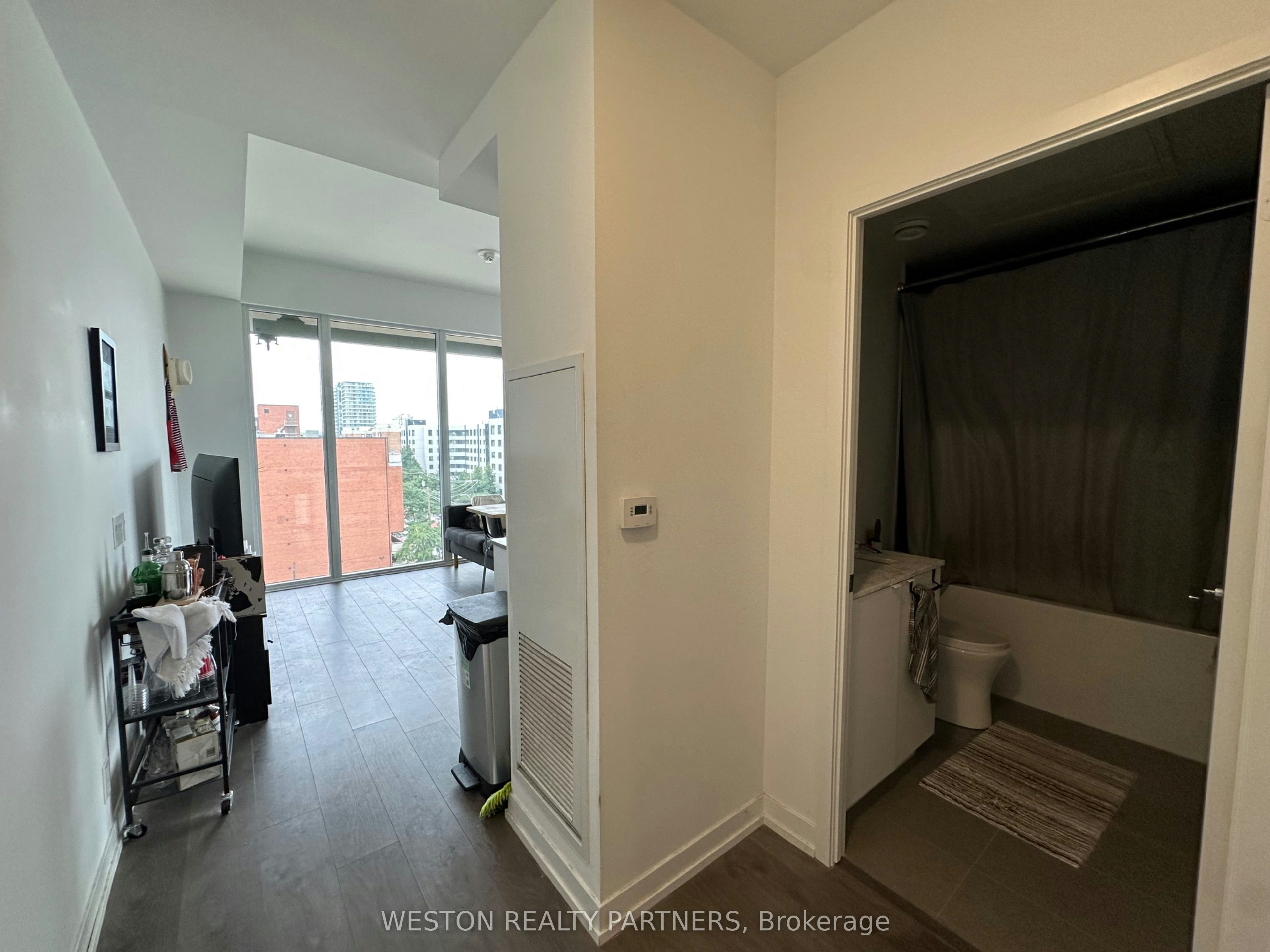 523-270 Dufferin Street, Toronto, ON, M6K 1Z6 - 5