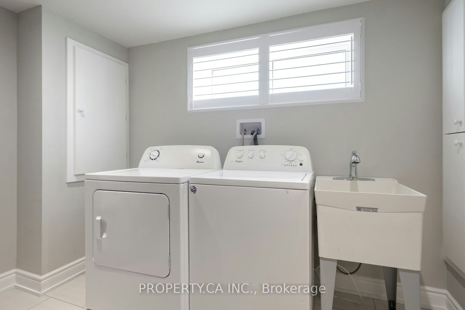 Bsmt-14 Alladin Avenue, Toronto, ON, M6L 1S5 - 21