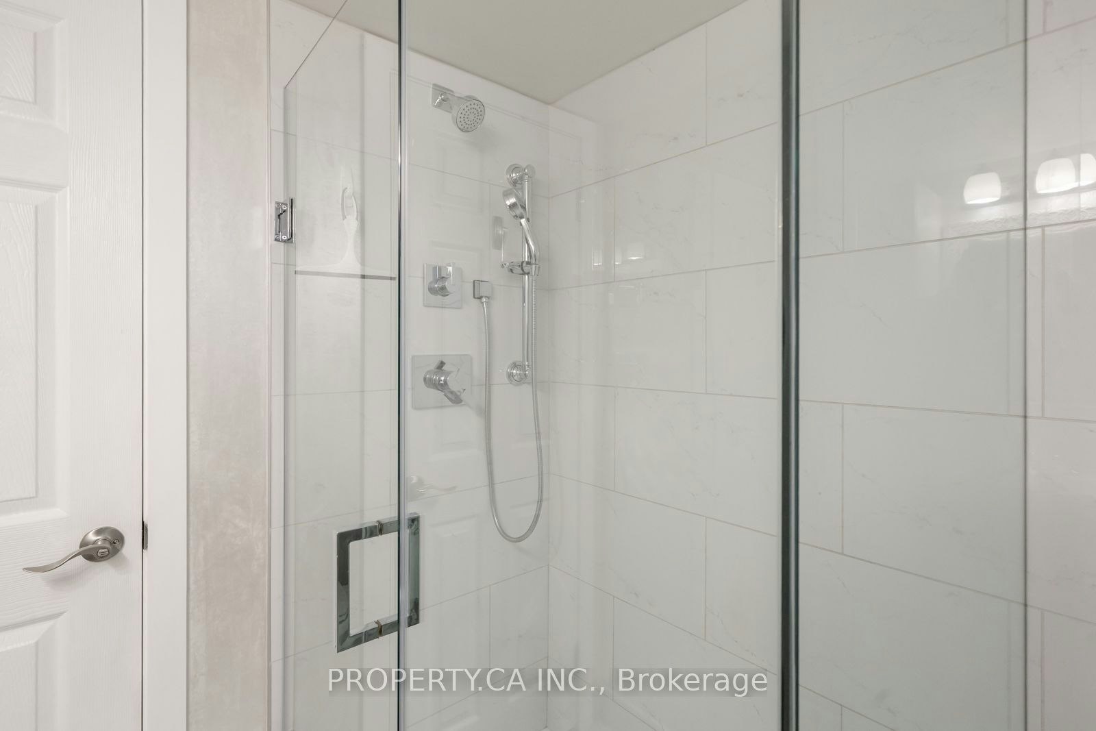 Bsmt-14 Alladin Avenue, Toronto, ON, M6L 1S5 - 20