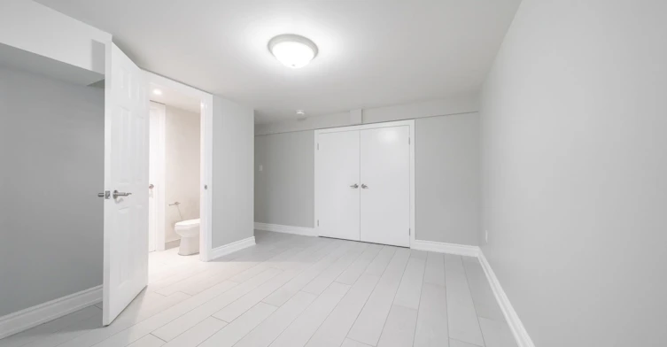 Bsmt-14 Alladin Avenue, Toronto, ON, M6L 1S5 - 11