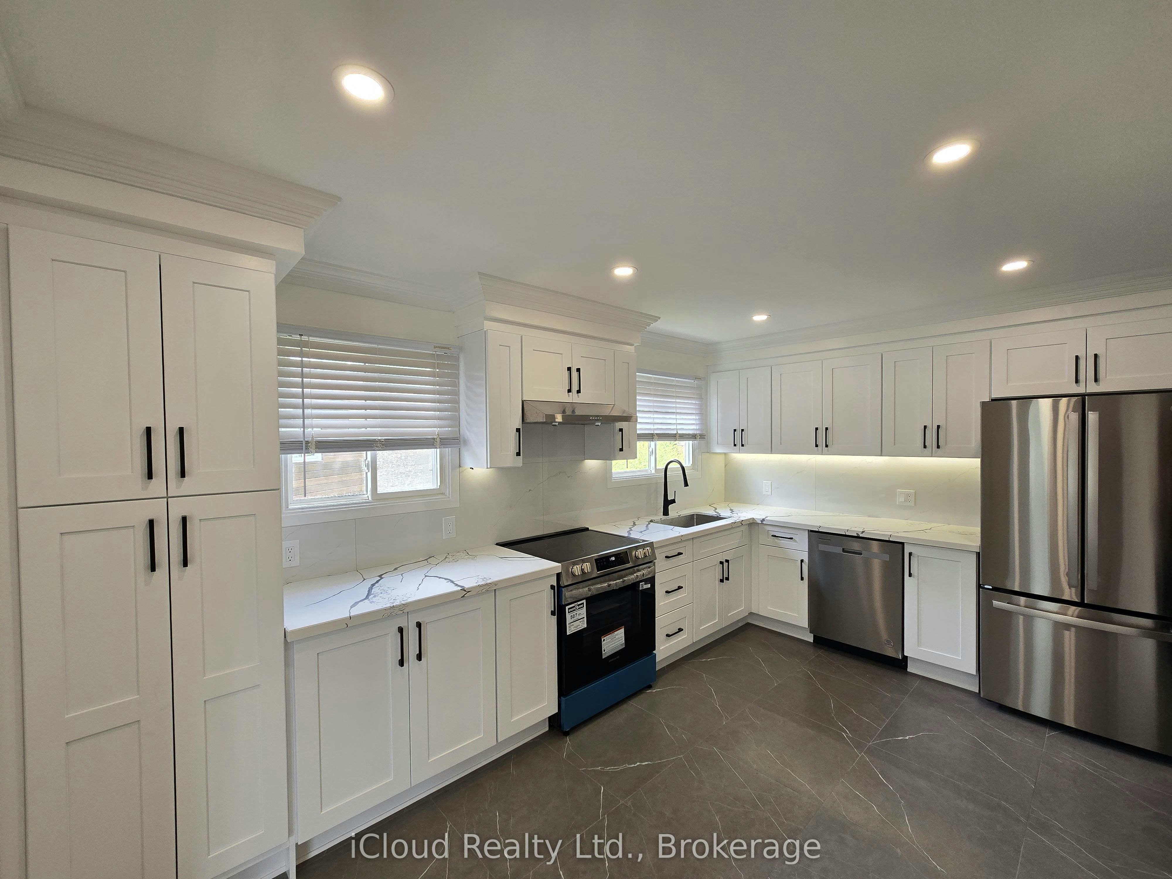 Upper-2636 Crystalburn Avenue, Mississauga, ON, L5B 2N8 - 2
