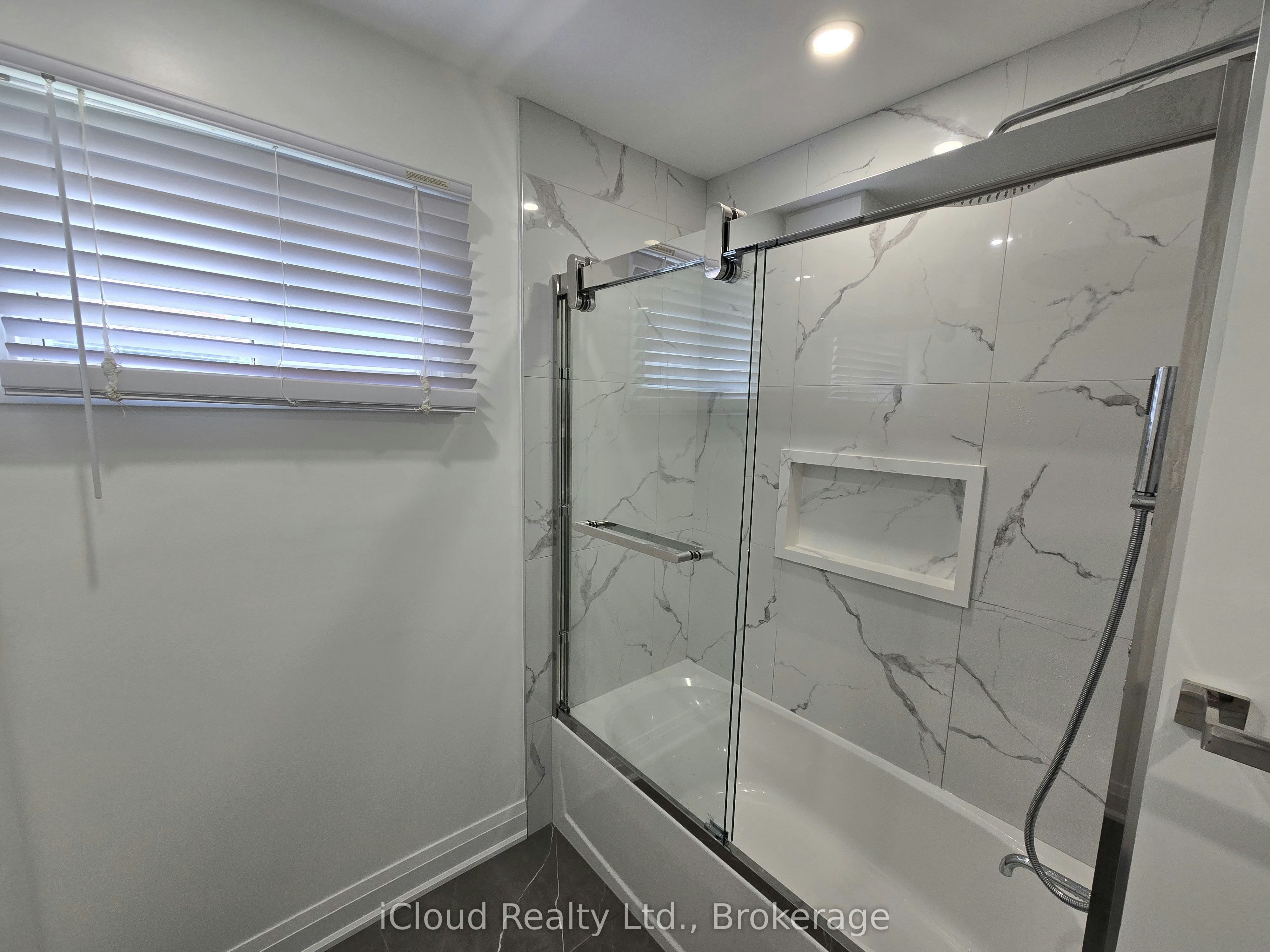 Upper-2636 Crystalburn Avenue, Mississauga, ON, L5B 2N8 - 4