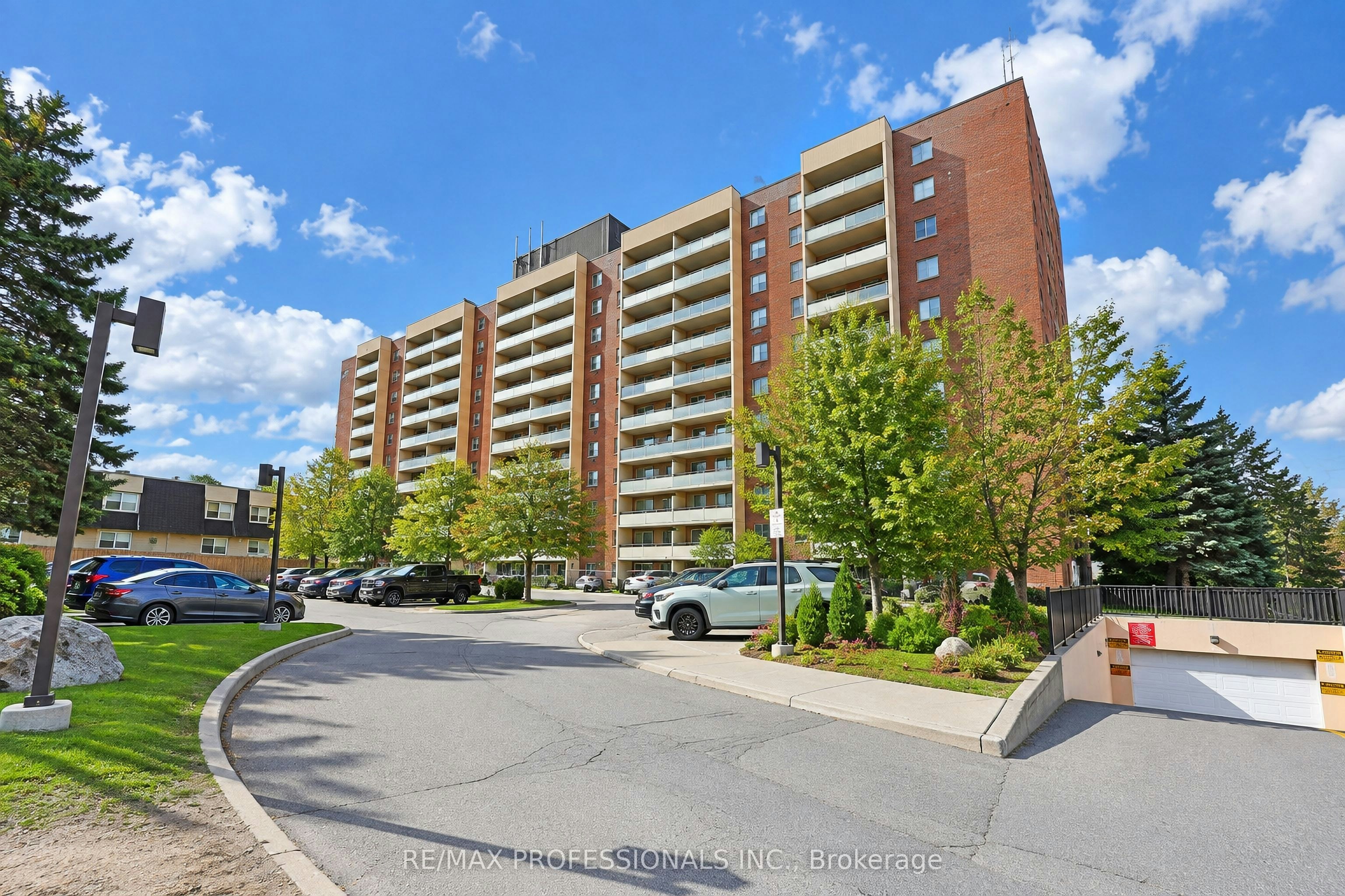 701-31 Four Winds Drive, Toronto, ON, M3J 1K9