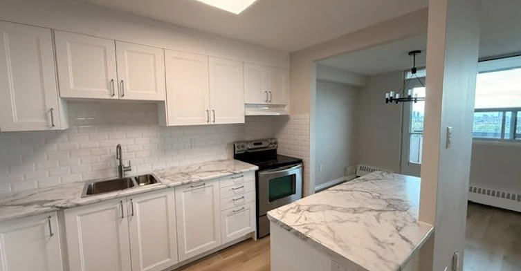 1411-541 Blackthorn Avenue, Toronto, ON, M6M 5A6 - 9