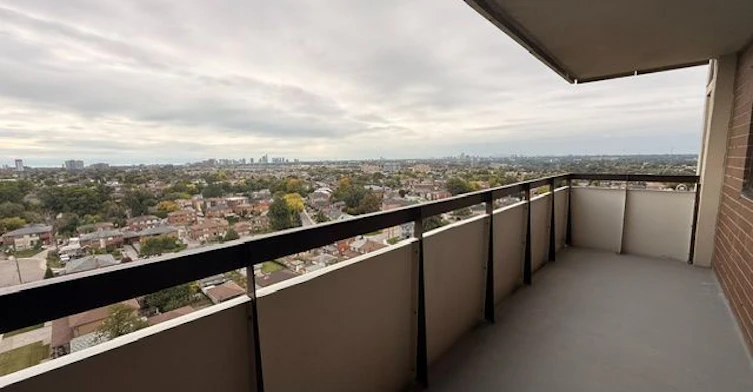 1411-541 Blackthorn Avenue, Toronto, ON, M6M 5A6 - 21