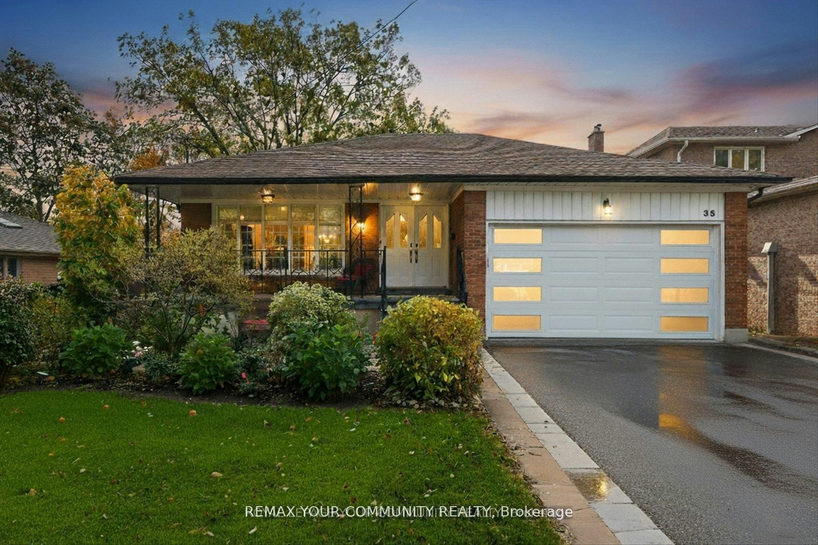 35 Sunvale Drive, Toronto, ON, M9R 1Z4