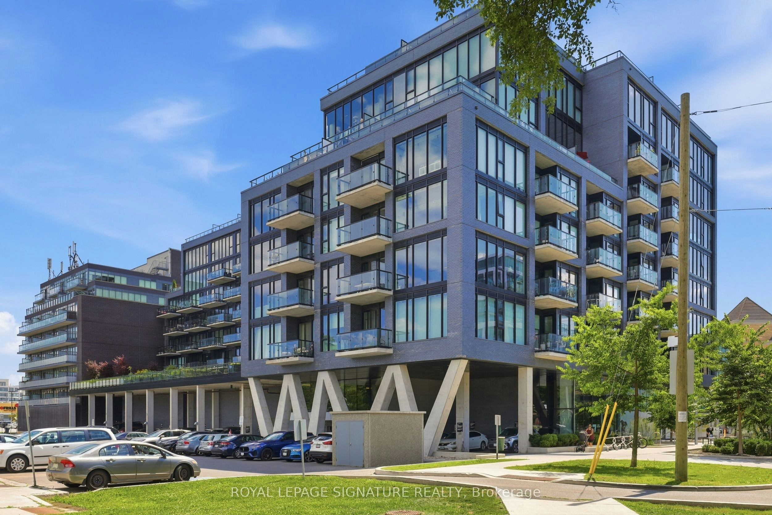 426-7 Smith Crescent, Toronto, ON, M8Z 0G3 - 38