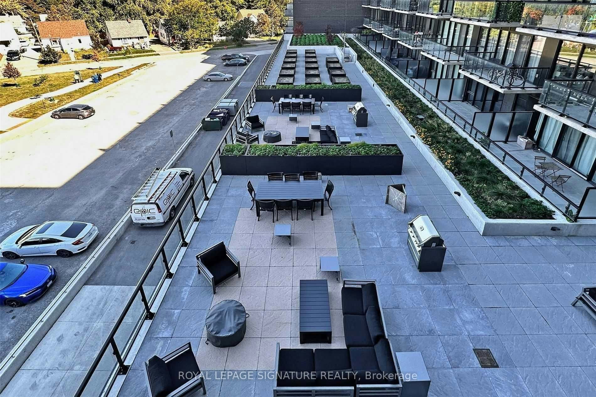 426-7 Smith Crescent, Toronto, ON, M8Z 0G3 - 34