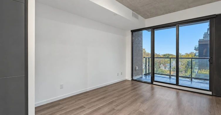 426-7 Smith Crescent, Toronto, ON, M8Z 0G3 - 10