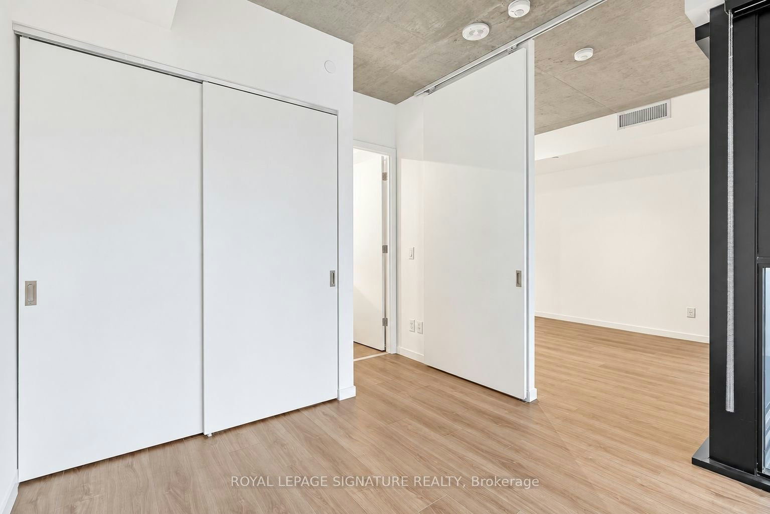 426-7 Smith Crescent, Toronto, ON, M8Z 0G3 - 18