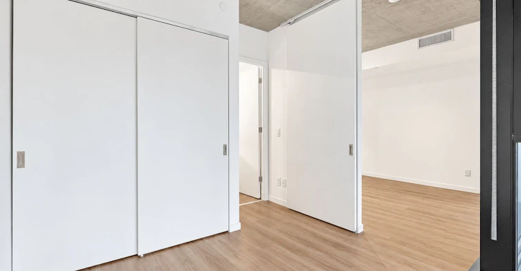 426-7 Smith Crescent, Toronto, ON, M8Z 0G3 - 18