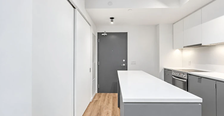 426-7 Smith Crescent, Toronto, ON, M8Z 0G3 - 3