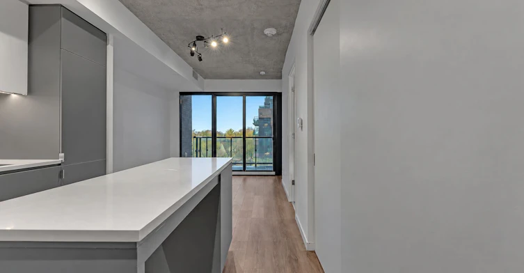 426-7 Smith Crescent, Toronto, ON, M8Z 0G3 - 8