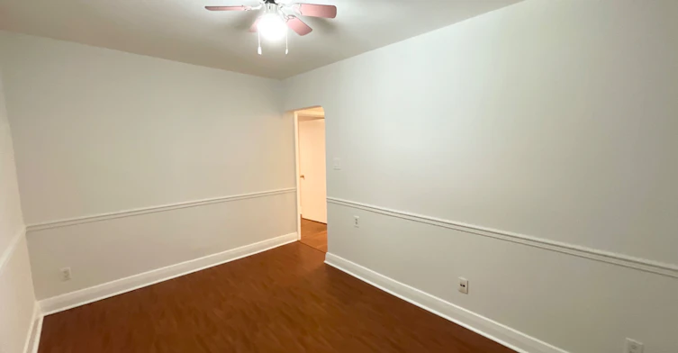 130 Yorkview Drive, Toronto, ON, M8Z 2G4 - 18