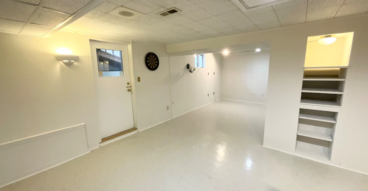 130 Yorkview Drive, Toronto, ON, M8Z 2G4 - 33