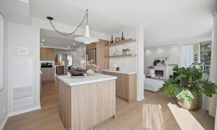 411-1 Aberfoyle Crescent