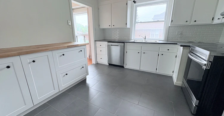 300 Burton Road, Oakville, ON, L6K 2K8 - 9