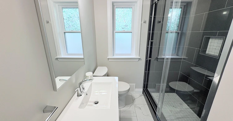 300 Burton Road, Oakville, ON, L6K 2K8 - 10
