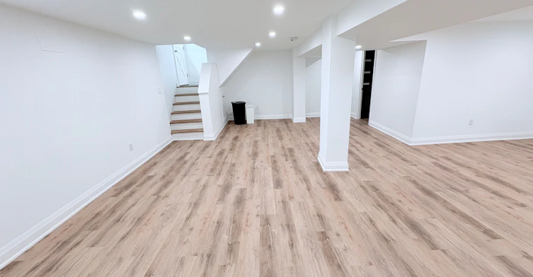 300 Burton Road, Oakville, ON, L6K 2K8 - 11