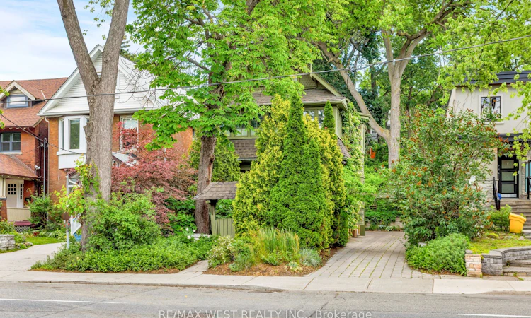 499 Parkside Drive