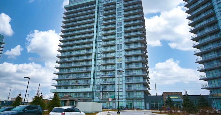 1202-4677 Glen Erin Drive, Mississauga, ON, L5M 2E3