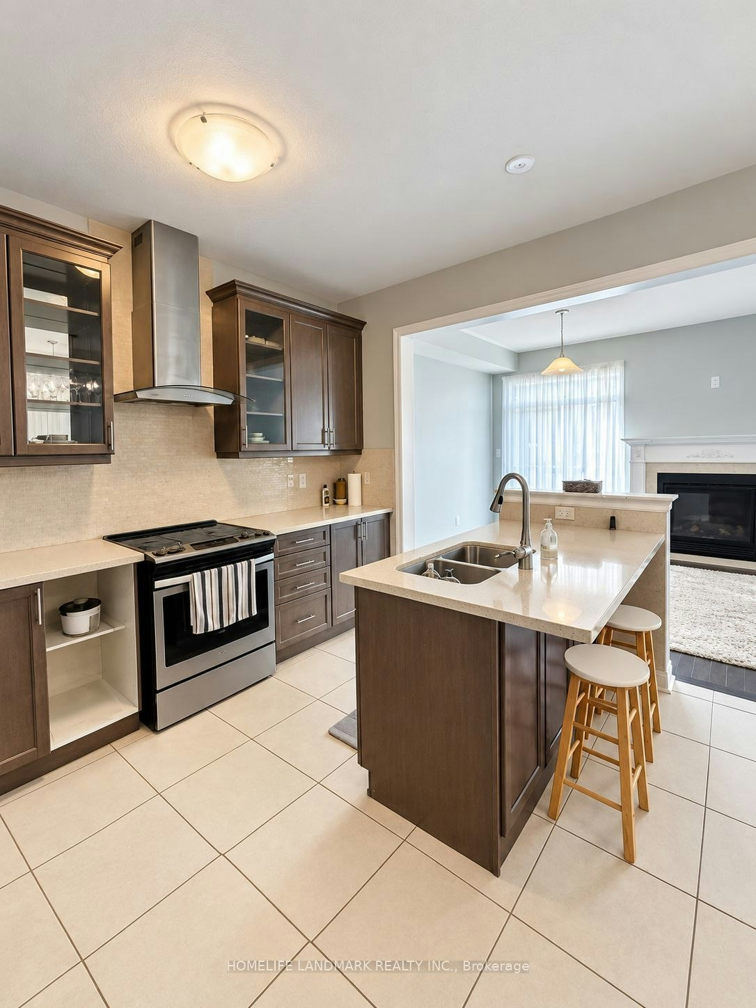 91 Huguenot Road, Oakville, ON, L6H 0M3 - 2