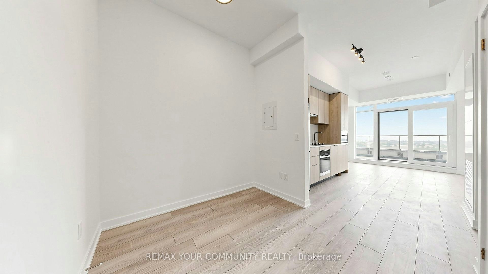 1104-1007 The Queensway Avenue, Toronto, ON, M8Z 0H4 - 13