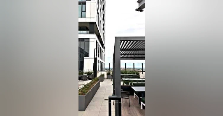 1104-1007 Queensway Avenue, Toronto, ON, M8Z 0H4