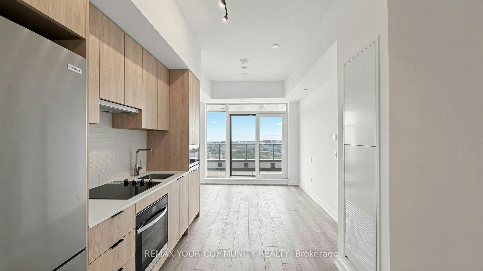 1104-1007 The Queensway Avenue, Toronto, ON, M8Z 0H4 - 10