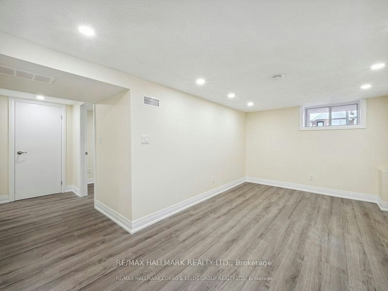 1132 Glengrove Avenue, Toronto, ON, M6B 2K4 - 8