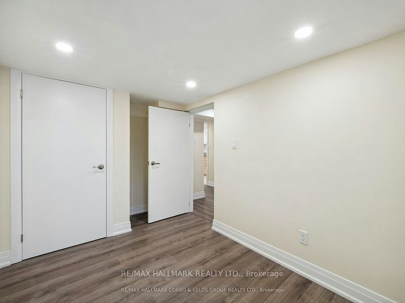 1132 Glengrove Avenue, Toronto, ON, M6B 2K4 - 4