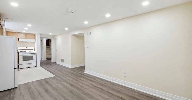 1132 Glengrove Avenue, Toronto, ON, M6B 2K4 - 2