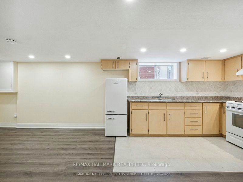 1132 Glengrove Avenue, Toronto, ON, M6B 2K4 - 3