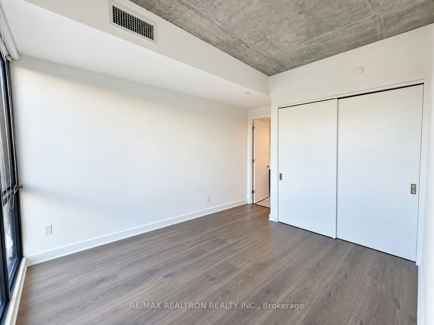 608-7 Smith Crescent, Toronto, ON, M8Z 0G3 - 11