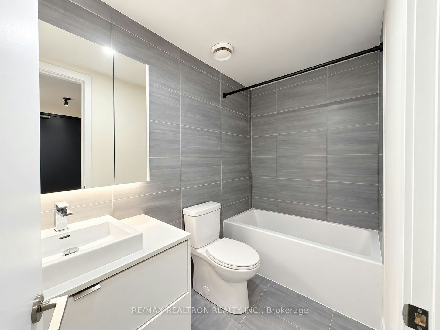 608-7 Smith Crescent, Toronto, ON, M8Z 0G3 - 17