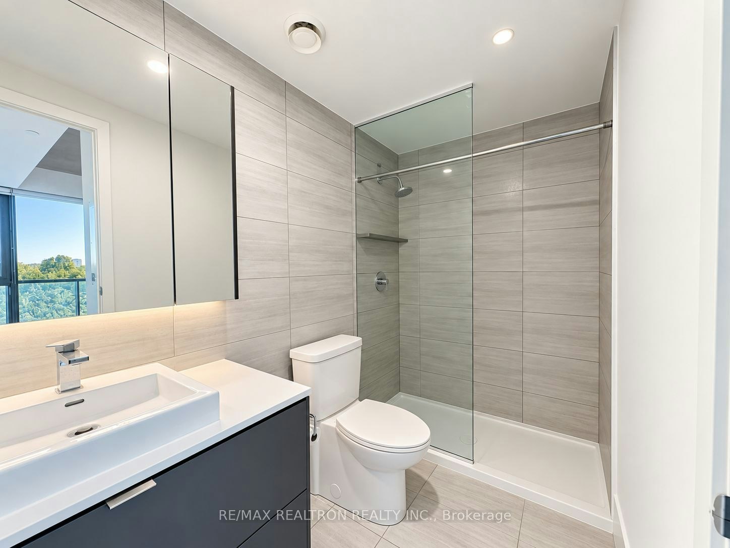 608-7 Smith Crescent, Toronto, ON, M8Z 0G3 - 14