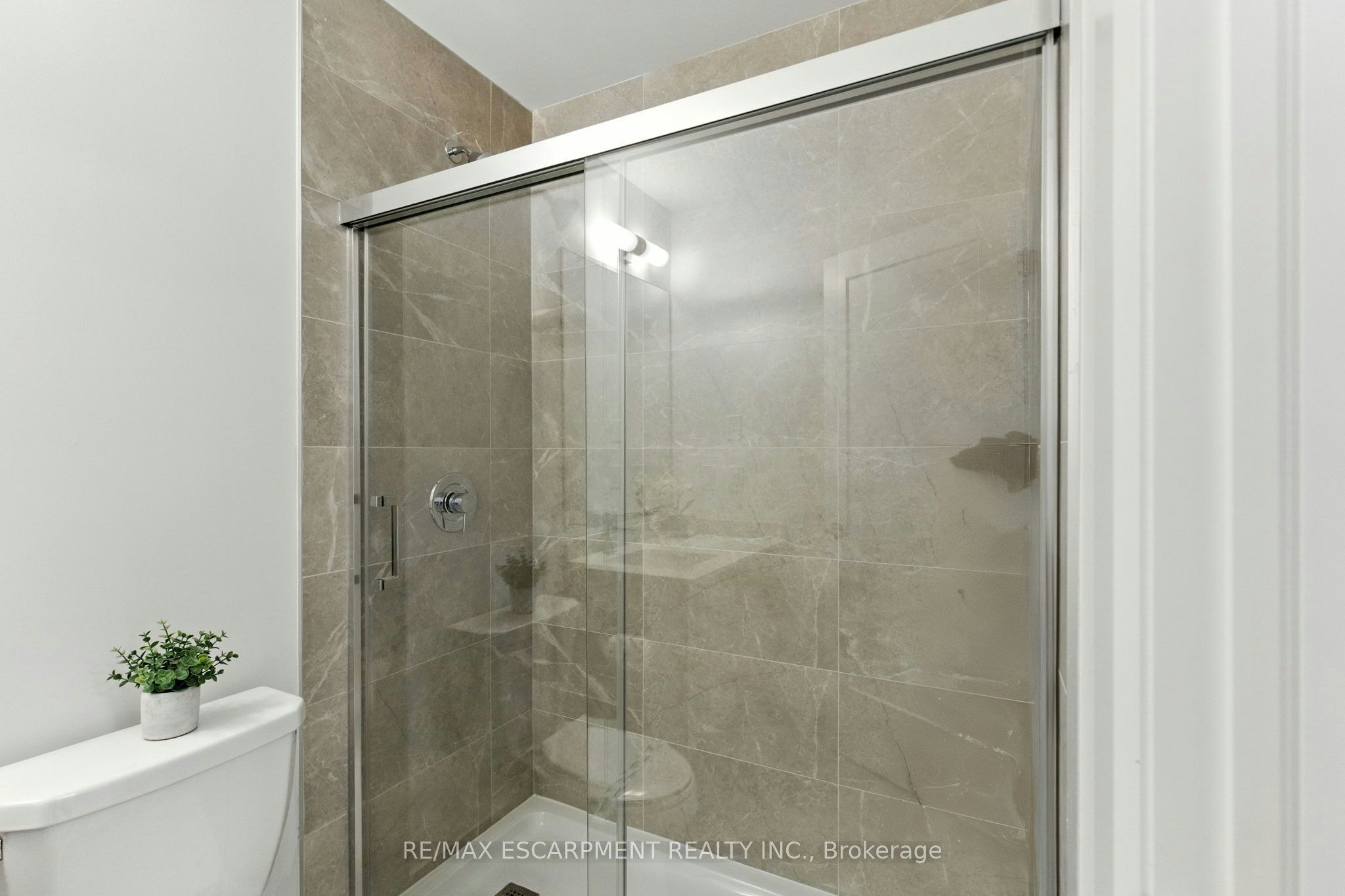 820-3240 William Coltson Avenue, Oakville, ON, L6H 8C8 - 11
