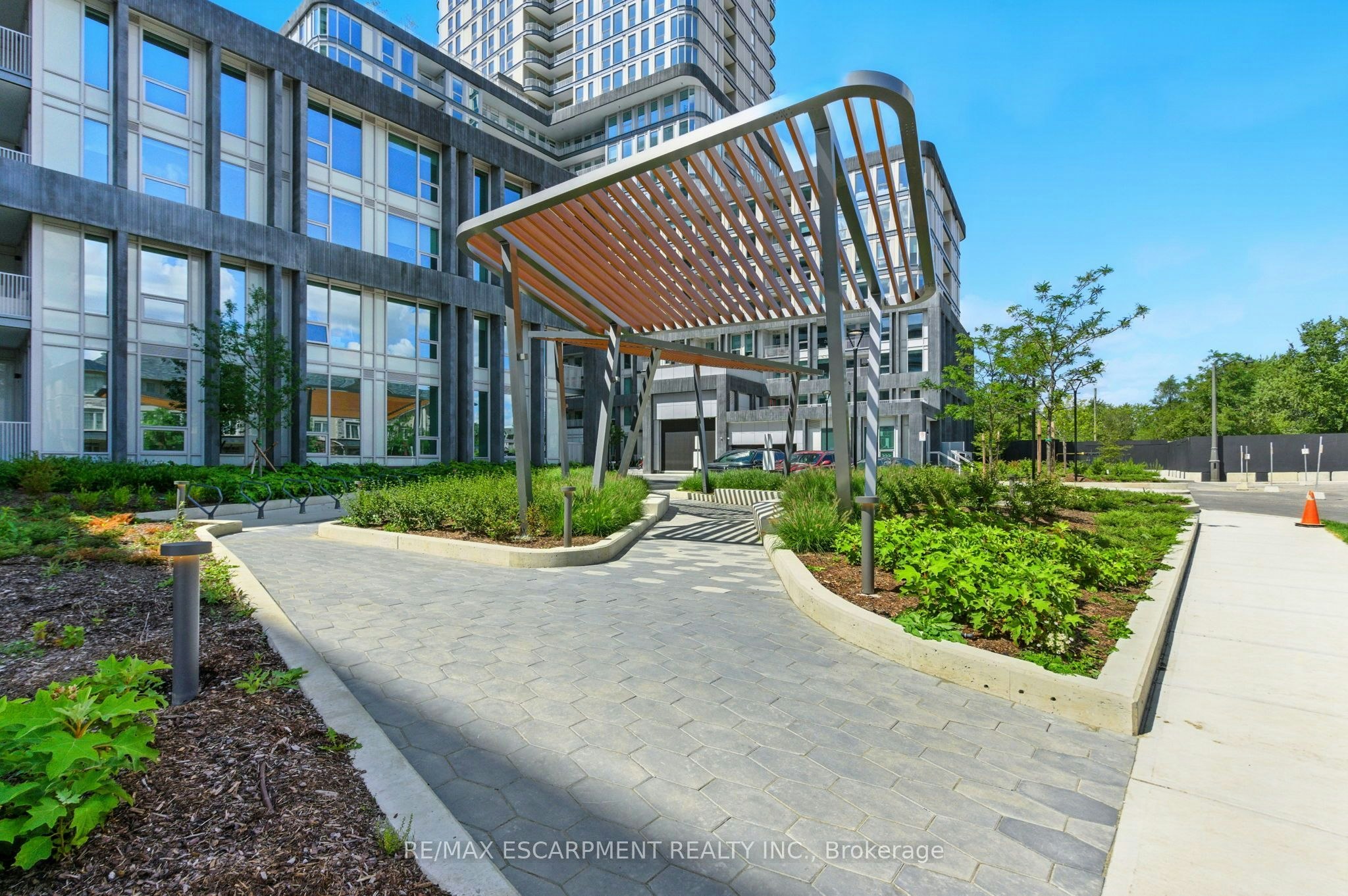 820-3240 William Coltson Avenue, Oakville, ON, L6H 8C8 - 2
