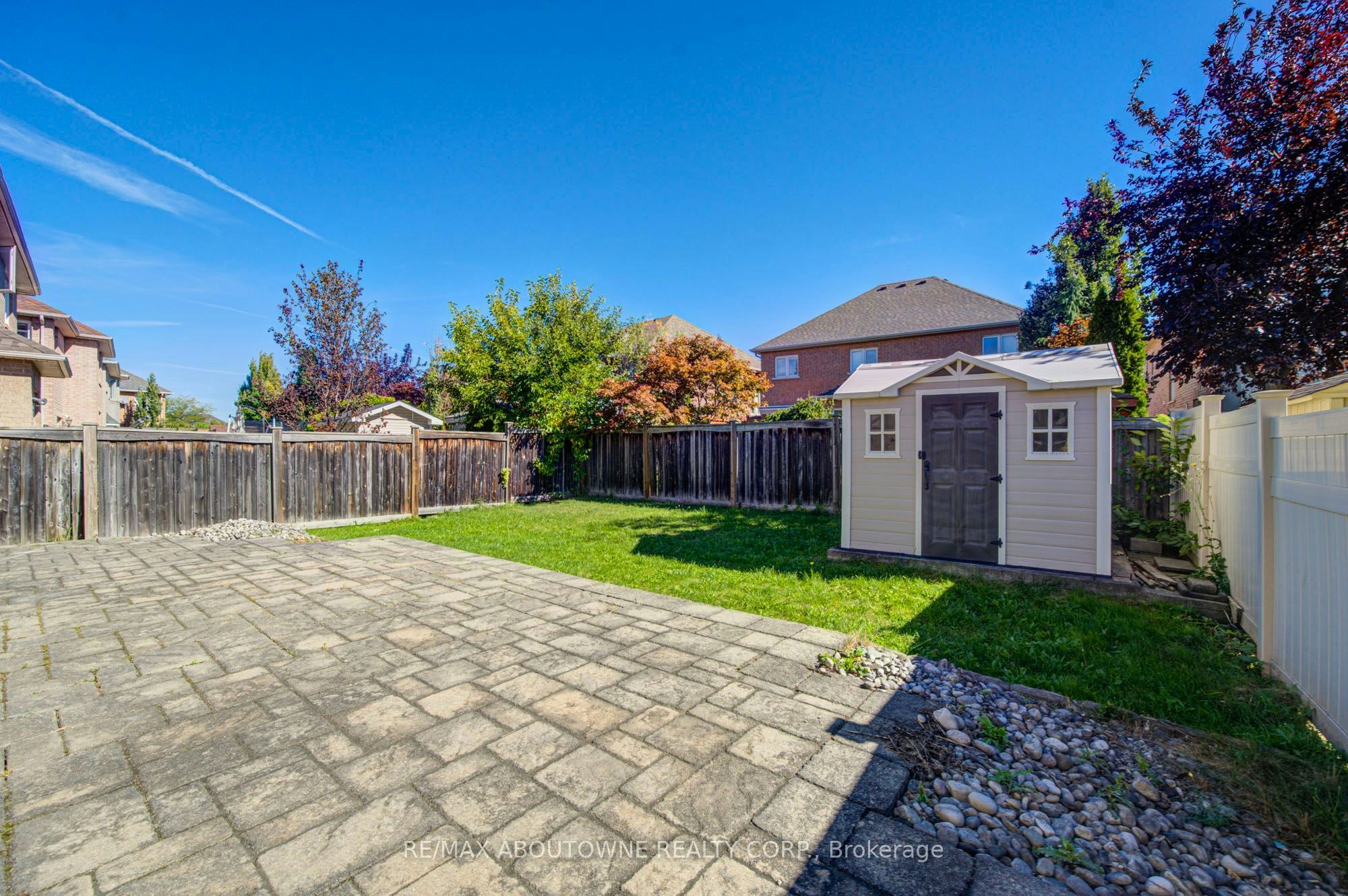 2435 Hertfordshire Way, Oakville, ON, L6H 7M8 - 49