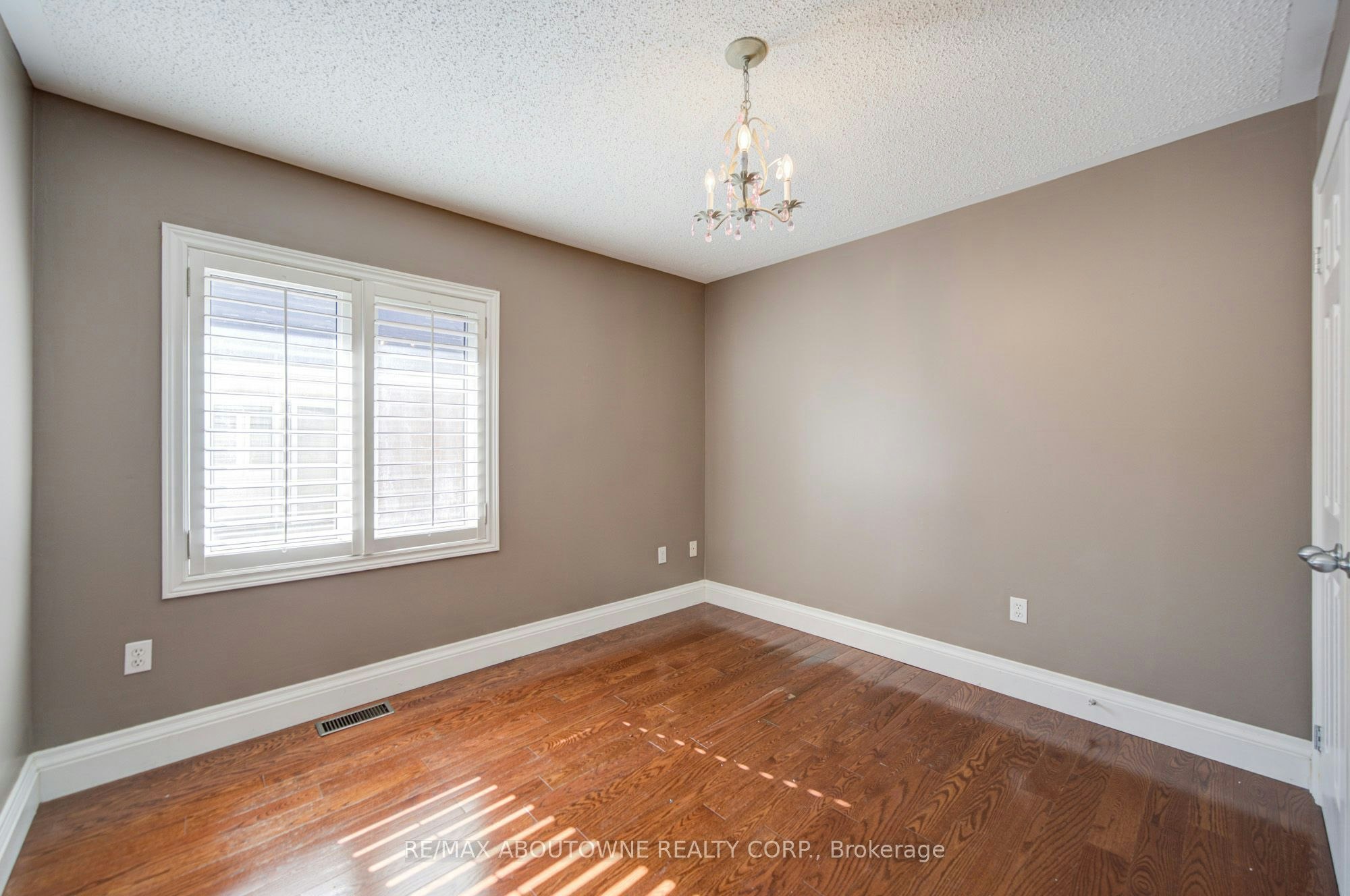 2435 Hertfordshire Way, Oakville, ON, L6H 7M8 - 29